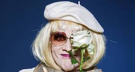 Ticketmotiv GASTSPIEL Irmgard Knef • Noch Da! 100 Jahr, Blondes Haar
