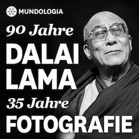 Ticketmotiv MUNDOLOGIA: 90 Jahre Dalai Lama – 19.30 Uhr